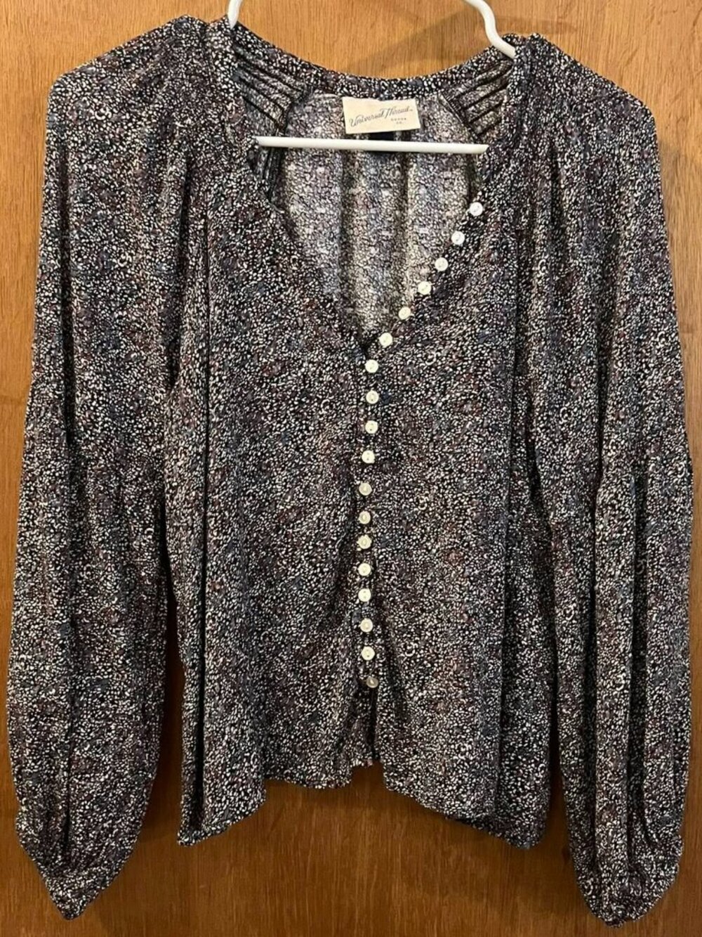 🐻Size XS - Universal Thread - Black and White Cropped Peasant Blouse